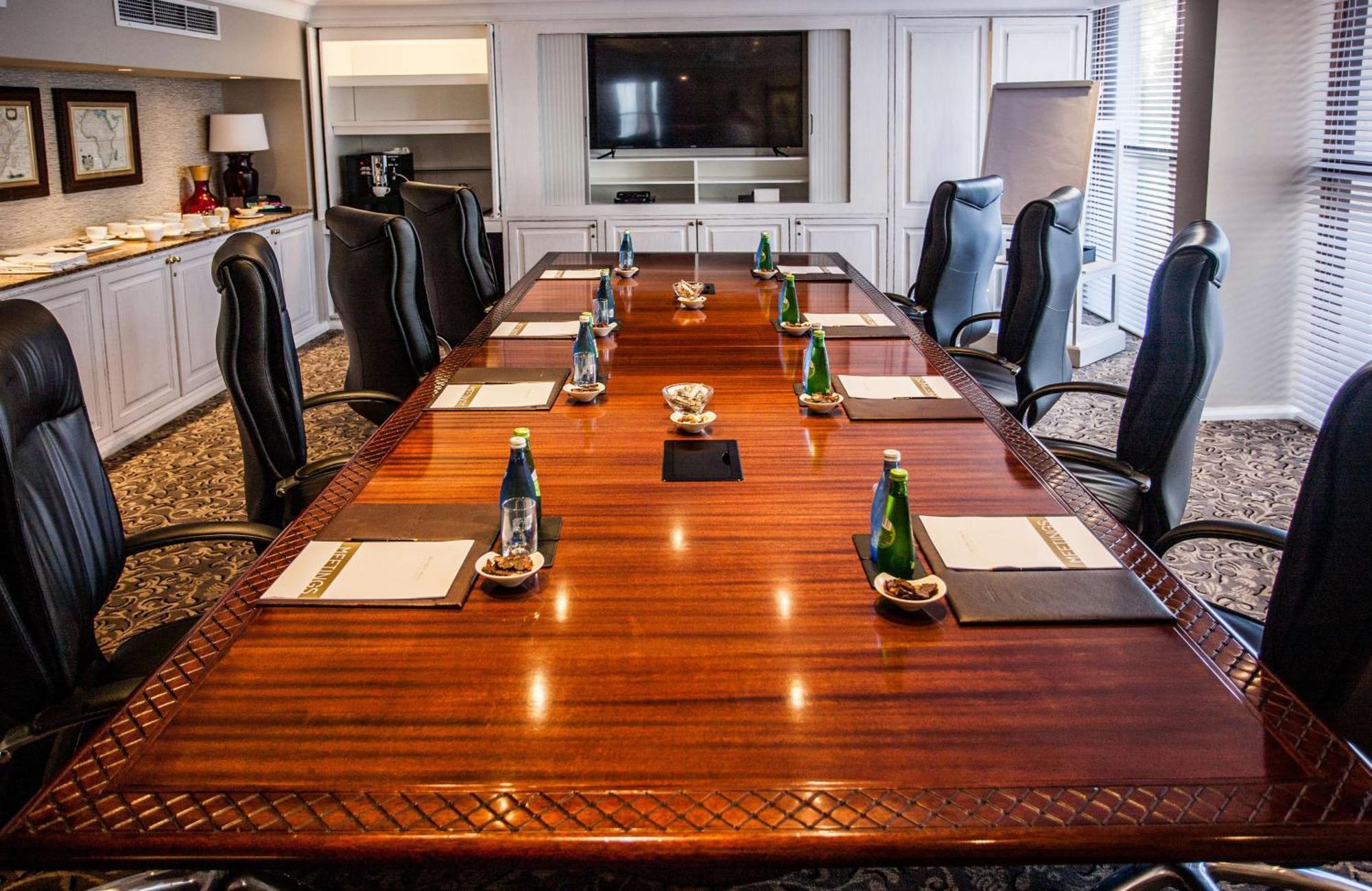 Beverly Hills Durban Exterior foto Boardroom at the Cape Town International Convention Centre